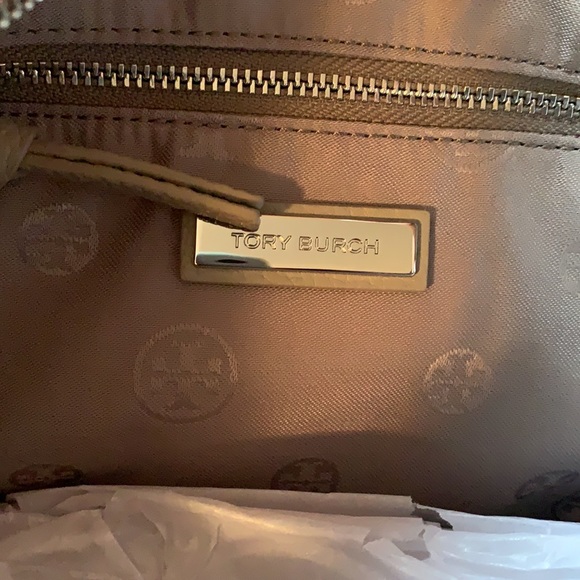 Tory Burch Thea Zip Large Tote French Grey - Picture 11 of 16